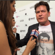 Charlie Sheen, t-shirt ironizza su Hiv FOTO 3