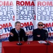 Berlusconi con gli occhiali da sole: "Sono come Batman" FOTO2