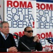 Berlusconi con gli occhiali da sole: "Sono come Batman" FOTO3