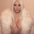 Kim Kardashian, FOTO nuda su Instagram 01