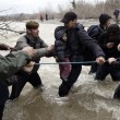 Migranti attraversano fiume in piena: 3 morti in Macedo 3nia