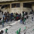 YOUTUBE Raja Casablanca: scontri tifosi allo stadio, 2 morti8