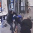 YOUTUBE Poliziotto sventa rapina in posta a Casalnuovo 3
