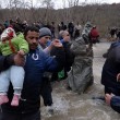 YOUTUBE Migranti morti mentre attraversavano fiume confine 2
