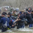 YOUTUBE Migranti morti mentre attraversavano fiume confine 3