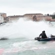 Corteo sull'acqua contro Tav e grandi navi a Venezia10