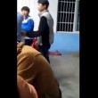 Cina, prof picchiato da studenti: ma a cominciare6