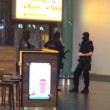 Amsterdam, aeroporto sgomberato: pacco sospetto e 1 arresto