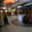 Amsterdam, aeroporto sgomberato: pacco sospetto e 1 arresto 8
