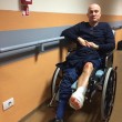 Claudio Bisio, incidente in motorino e gamba rotta FOTO4