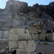 Colonnata: frana a cava marmo Carrara, operai intrappolati3