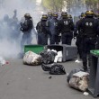 Francia: no riforma lavoro, scontri: auto lusso a fuoco11