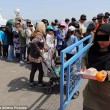 Pacchetti viaggio dalla Grecia a 10mila€ per migranti ricchi06