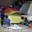 Pacchetti viaggio dalla Grecia a 10mila€ per migranti ricchi08