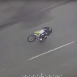 VIDEO YOUTUBE Motociclista spericolato: polizia lo vede e...