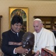 Evo Morales, libro sulla coca al Papa: "Gliela consiglio" 3