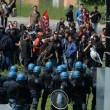 Pisa, corteo vs Renzi: scontri con Polizia9
