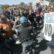 Pisa, corteo vs Renzi: scontri con Polizia4
