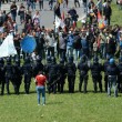 Pisa, corteo vs Renzi: scontri con Polizia15