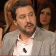 Salvini l'orso, Renzi la volpe: chi caccia di più in tv?