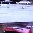 Cina, voragine inghiotte 4 auto in sosta e un albero3