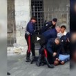Genova, carabiniere, calcio in testa durante arresto (1)