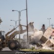 Isis distrugge con bulldozer mura antica