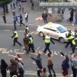 Londra, scontri al Carnevale di Luton: sei arresti 4