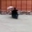 YOUTUBE Motociclista contro muro: ha ombrello ma non piove5