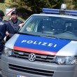YOUTUBE Brennero, scontri anarchici-polizia: agente ferito 6