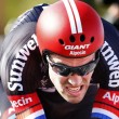 Giro D'Italia: Tom Dumoulin vince crono. Prima maglia rosa