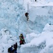Everest, mistero: 6 esperti scalatori morti in una settimana07