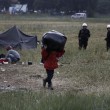 Idomeni, sgombero campo migranti: 8400 trasferiti a...6