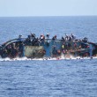 Mamma muore in mare: bimba 9 mesi sbarca sola a Lampedusa02