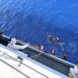 Mamma muore in mare: bimba 9 mesi sbarca sola a Lampedusa04