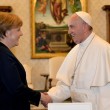 Papa Francesco: "Sogno un'Europa accogliente con i migranti"