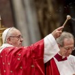 Papa ai vescovi: "Siate sobri, rinunciate alle proprietà"