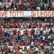 Roma-Chievo, Francesco Totti: striscioni per capitano FOTO_9