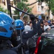 YOUTUBE Salvini a Bologna, polizia carica antagonisti6
