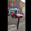 Sedia a rotelle contro Lamborghini, chi vince? Guarda VIDEO 3