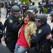 San Diego, scontri al comizio di Donald Trump: arresti FOTO01