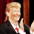 Meryl Streep imita Trump: pancione e cravatta rossa 2