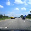 Minnesota, auto perde carico e travolge motociclista 2
