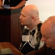 VIDEO YOUTUBE Condannato a 40 anni tira feci ad avvocato 02