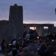 Stonehenge, in migliaia festeggiano solstizio d'estate10'