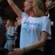 VIDEO Alessia Marcuzzi si scatena al concerto dei Coldplay a Londra 2