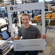 Facebook, l'ossessione di Zuckerberg svelata in questa foto
