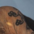 YOUTUBE Mummia tatuata 2500 anni fa: misteriosi segni tribali