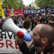 YOUTUBE Parigi: scontri manifestanti-Polizia per Jobs Act2