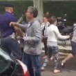 VIDEO YOUTUBE Arrestata banda romeni. Parenti contro agenti 02